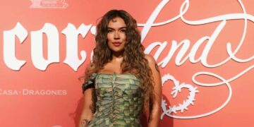 Karol G organiza su primera gala benéfica 'Con Cora Land' en Miami