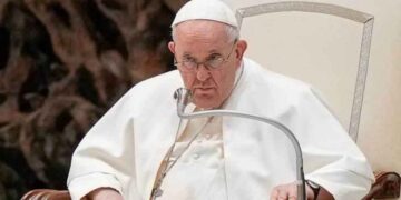 Iglesia oración Papa Francisco