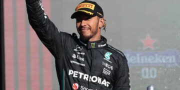 Lewis Hamilton confía en Ferrari Este equipo tiene absolutamente todo para ganar