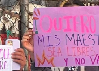Maestra denuncia acoso y amenazas; exigen medidas de protección en Huixquilucan, EDOMEX