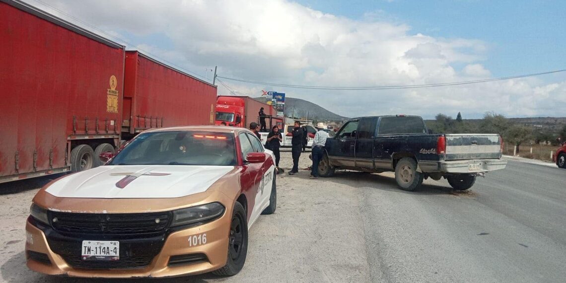 Motociclista resulta herido tras chocar con una camioneta en la carretera Tula-Victoria