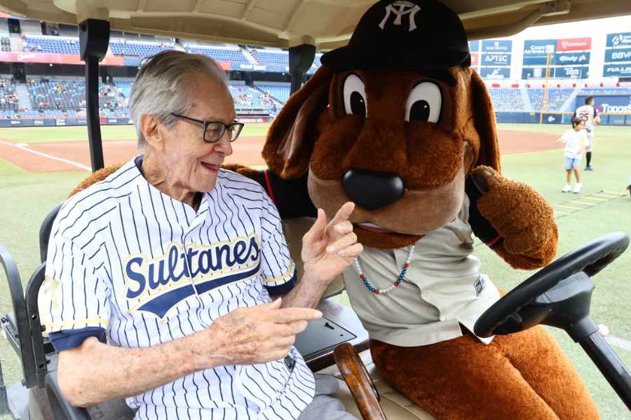 beisbolista Clipper Montemayor