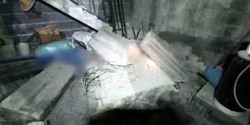 Muere hombre al caerle una escalera de concreto en Guadalupe, Nuevo León