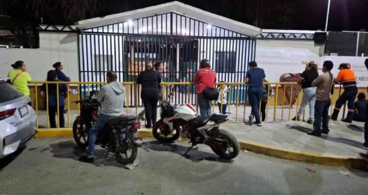 Ocho alumnos de secundaria en Ciudad Victoria se intoxican tras comer boneless
