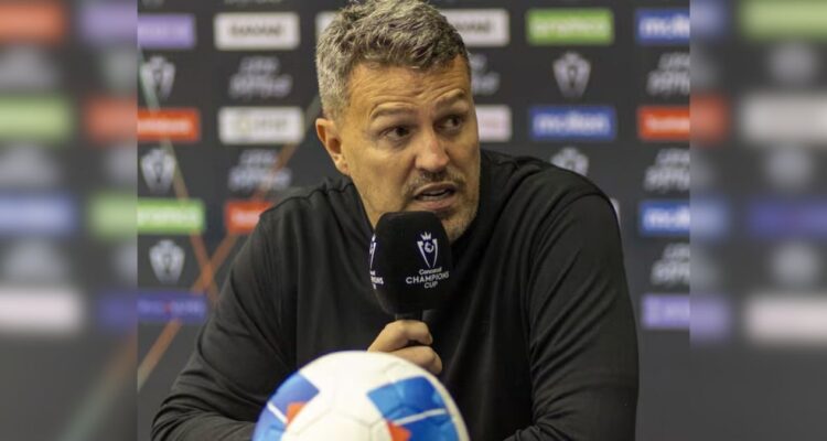 Óscar García Clausura Chivas