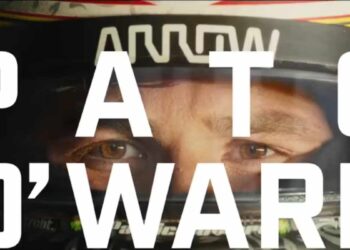 Pato O'Ward protagonista de un comercial durante el Super Bowl LIX