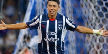 Rayados libera plaza de extranjero y Necaxa suma a Johan Rojas