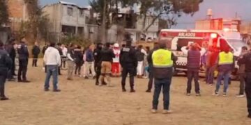 Rayo impacta en campo deportivo de Tlaxcala y deja cuatro lesionados