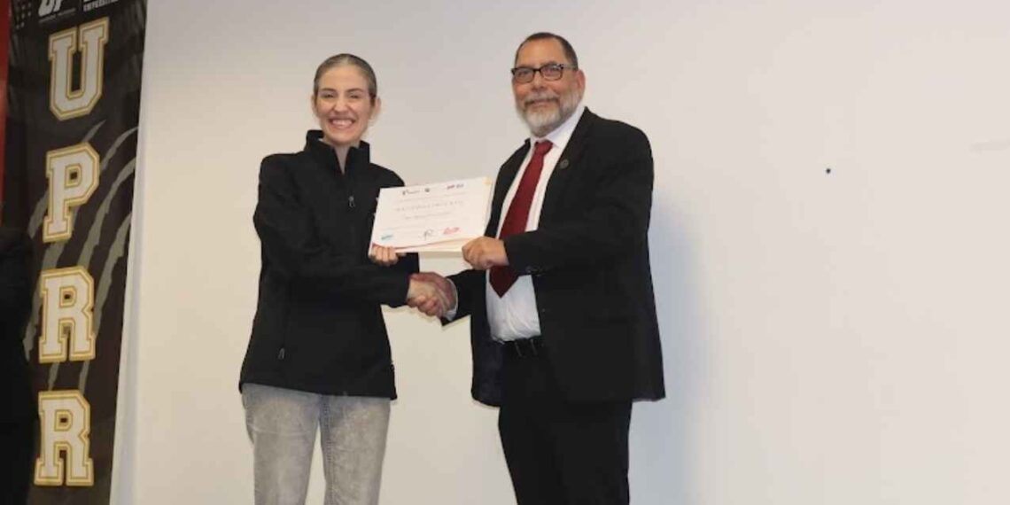 Reciben estudiantes de la Universidad Politécnica de la Región Ribereña de Miguel Alemán, taller para emprendedores