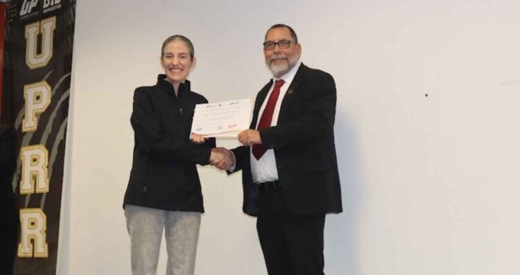 Reciben estudiantes de la Universidad Politécnica de la Región Ribereña de Miguel Alemán, taller para emprendedores