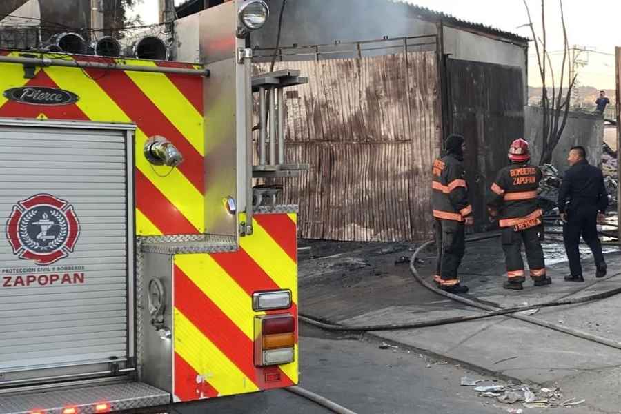 Recicladora se incendia por segunda vez en Zapopan, Jalisco