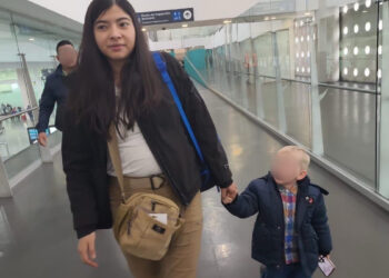 Rusia recibe a niño repatriado tras ser abandonado en hotel de Coahuila