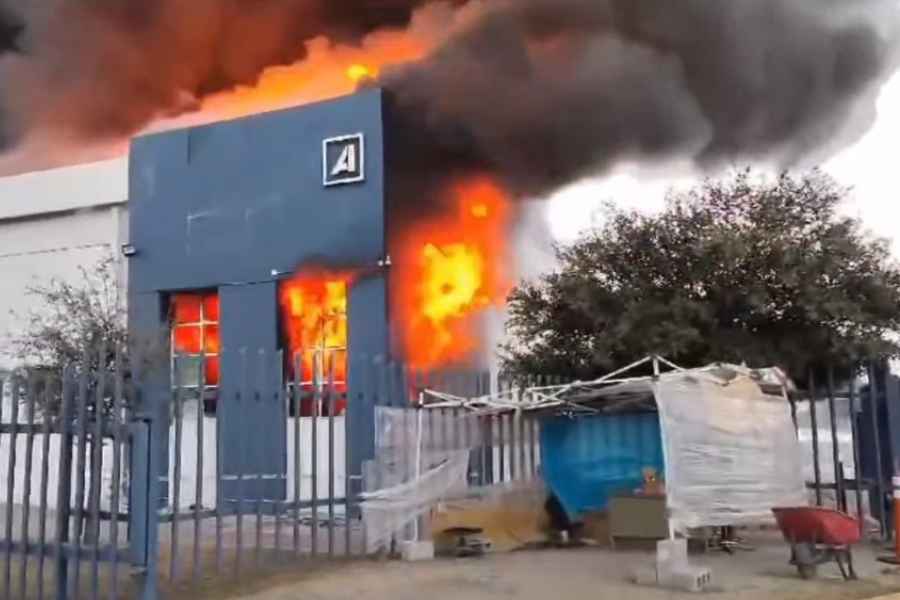 Se desata incendio en el Parque Industrial Las Américas en Apodaca, Nuevo León