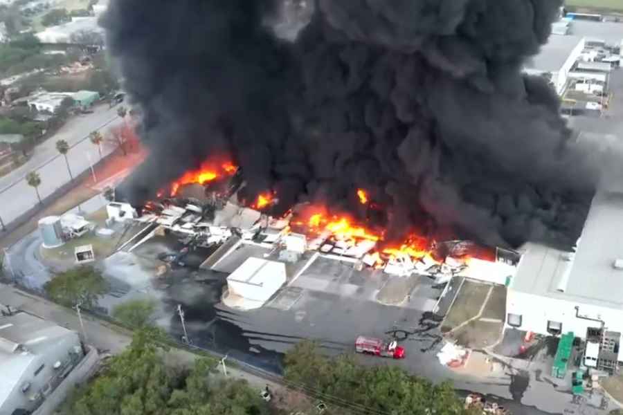 Se desata incendio en el Parque Industrial Las Américas en Apodaca, Nuevo León