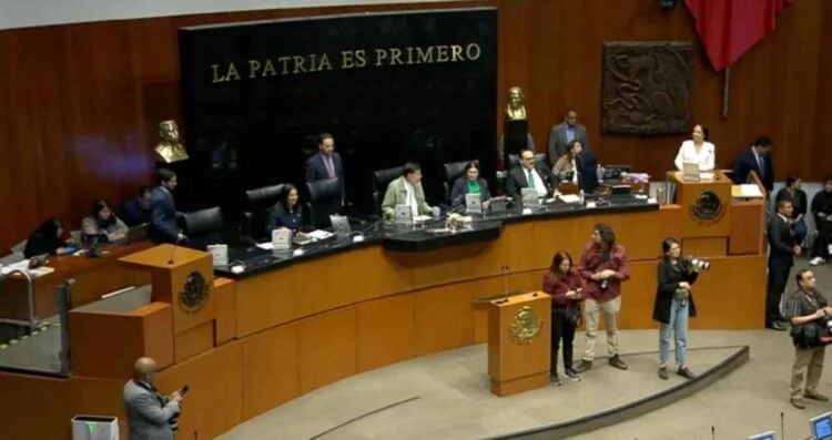 Senado aprobó Ley del Infonavit