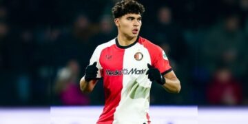 Stephano Carrillo debut con el Feyenoord