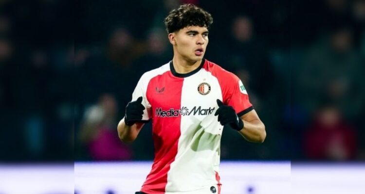 Stephano Carrillo debut con el Feyenoord