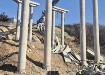 Trágico colapso de puente en Anseong, Corea del Sur, deja tres muertos