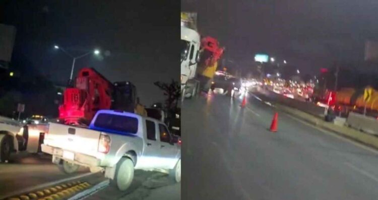 Tráiler descompuesto caos Monterrey