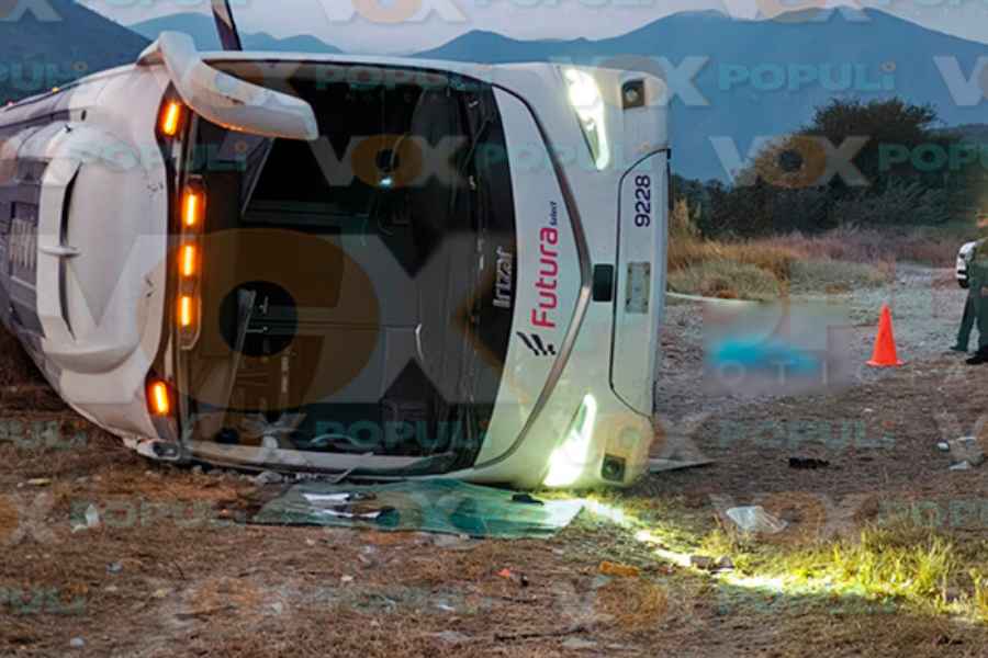 Vuelca autobús en la carretera Jaumave-Tula dejando como saldo al menos 28 heridos y 2 muertos 