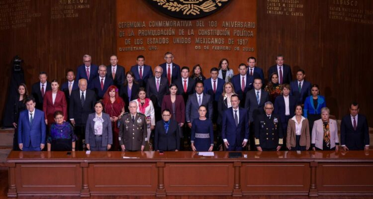 conmemoración del 108 aniversario de la Constitución