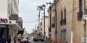 incendio en poste de la CFE en Matamoros
