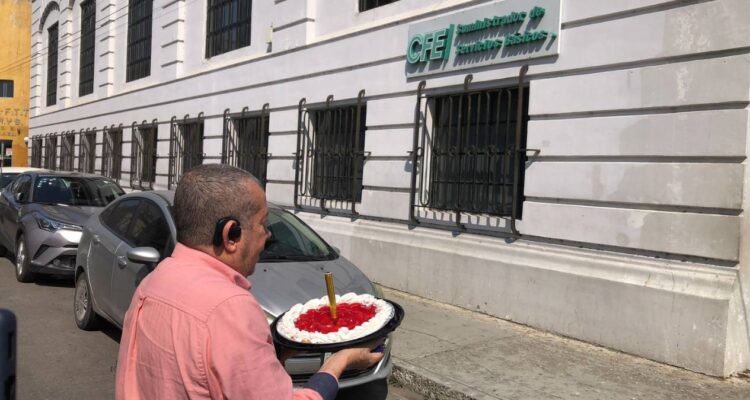 lleva pastel a cfe en tampico