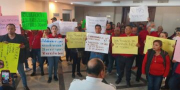 protesta de maestros del sur de Tamaulipas