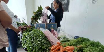 Productores de vegetales impulsan el consumo local en Victoria