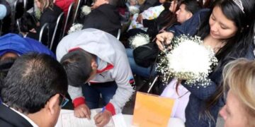 ¡Que vivan los novios!: Se casan más de 2 mil parejas en Nuevo León durante una boda colectiva en el Día del Amor y la Amistad