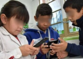 celulares escuelas