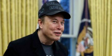 ¿Quién pide revocar la ciudadanía canadiense de Elon Musk?