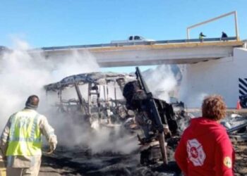 Accidente carretero en Velardeña, Durango cobra la vida de 15 personas