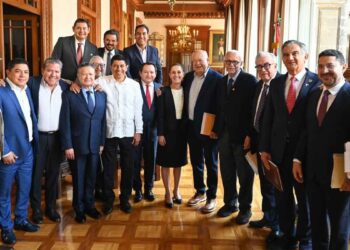 Américo Villarreal y Claudia Sheinbaum refuerzan el compromiso con el IMSS-Bienestar en reunión nacional