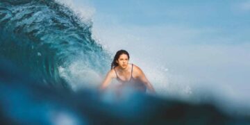 Ana Laura González impulsa el surf femenil en México con este proyecto 