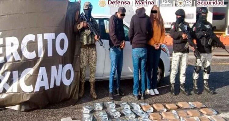 Arrestan en Baja California a 3 personas por transportar más de 40 kilos de fentanilo y 7 kilos de heroína