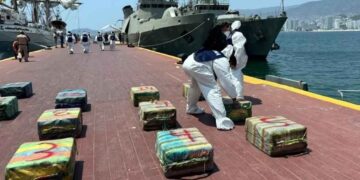 Aseguran en las costas de Acapulco, Guerrero alrededor de mil 800 kilos de cocaína