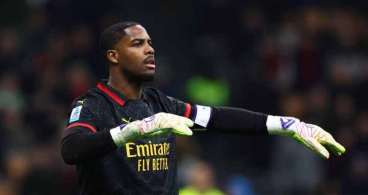 Así sancionaron al portero del Milan, Mike Maignan tras reclamos al árbitro