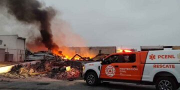 Así se ven los incendios en Nuevo León que han provocado evacuaciones