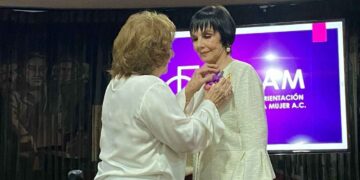 COAM entrega la Medalla a la Mujer del Año 2024 en Matamoros