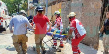 Caen tablas sobre trabajador en el Colegio Antonio Repiso de Ciudad Victoria
