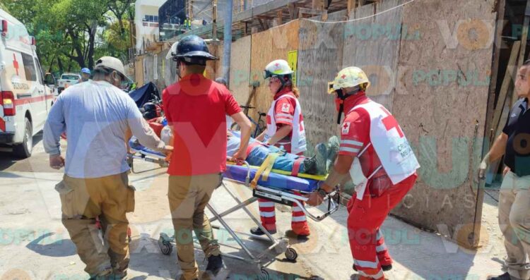 Caen tablas sobre trabajador en el Colegio Antonio Repiso de Ciudad Victoria