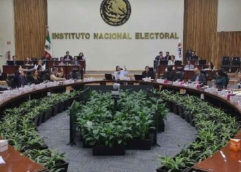 INE 83 renuncias Elección Judicial