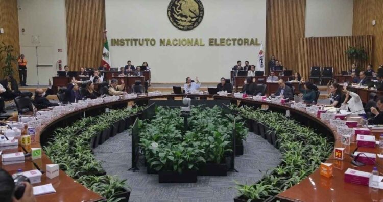 INE 83 renuncias Elección Judicial