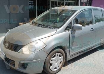 Choque por no respetar alto deja solo daños materiales en el centro de Ciudad Victoria