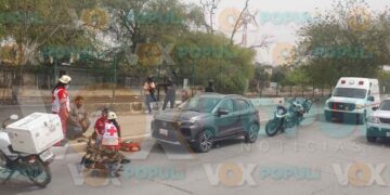 Ciclista invade carril y termina atropellada en el Eje Vial de Ciudad Victoria