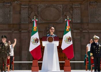 Claudia Sheinbaum celebra eliminación de aranceles en mitin en el Zócalo