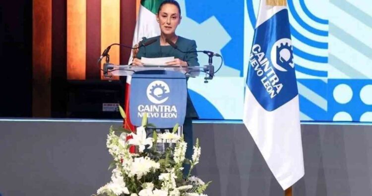 Claudia Sheinbaum destaca la solidez económica de México ante empresarios en Nuevo León