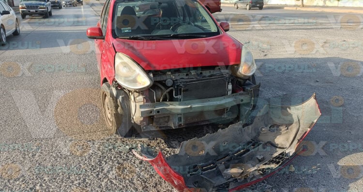 Conductor ignora señal de alto y provoca choque sin heridos en Ciudad Victoria, Tamaulipas