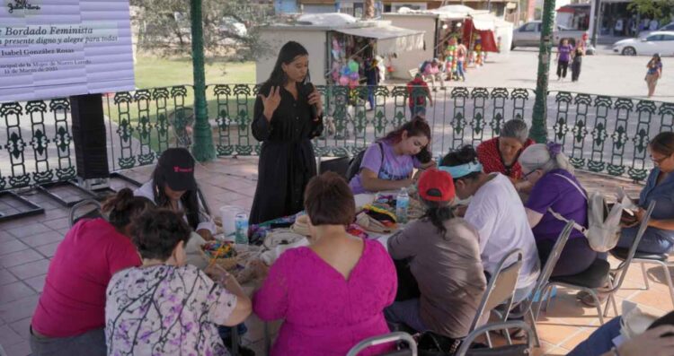 Dan vida más de 60 mujeres emprendedoras y artistas a Mercadita La Red en Nuevo Laredo